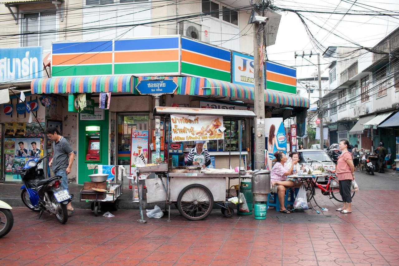 Dilokchan Hostel Female Only Bangkok Exterior foto